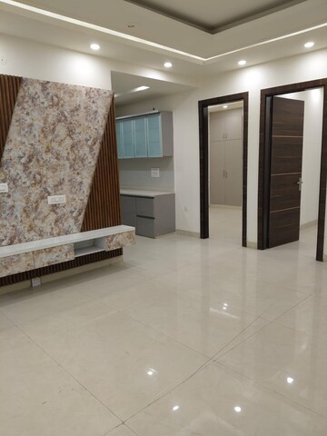 Room in 1 BHK Builder Floor at Mahavir Enclave 1 – for Rent