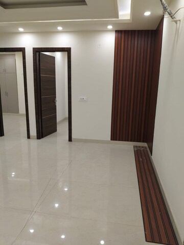 Room in 1 BHK Builder Floor at Mahavir Enclave 1 – for Rent