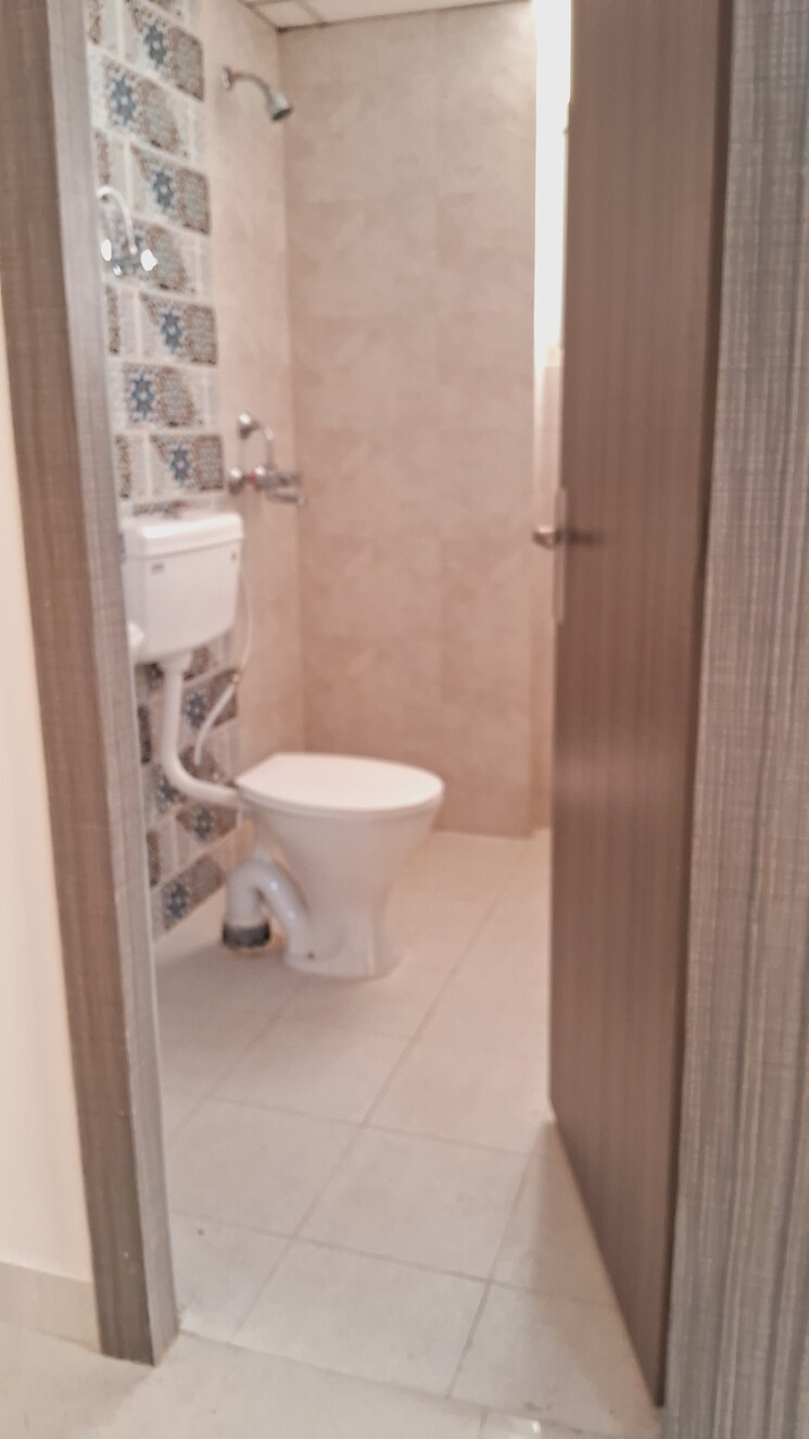 Bathroom, pivotal-devaan 2 Bedroom 581 Sq.Ft. Apartment In Sector 84 Gurgaon 8583064