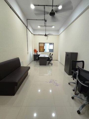  Office Space For Rent in Vesu