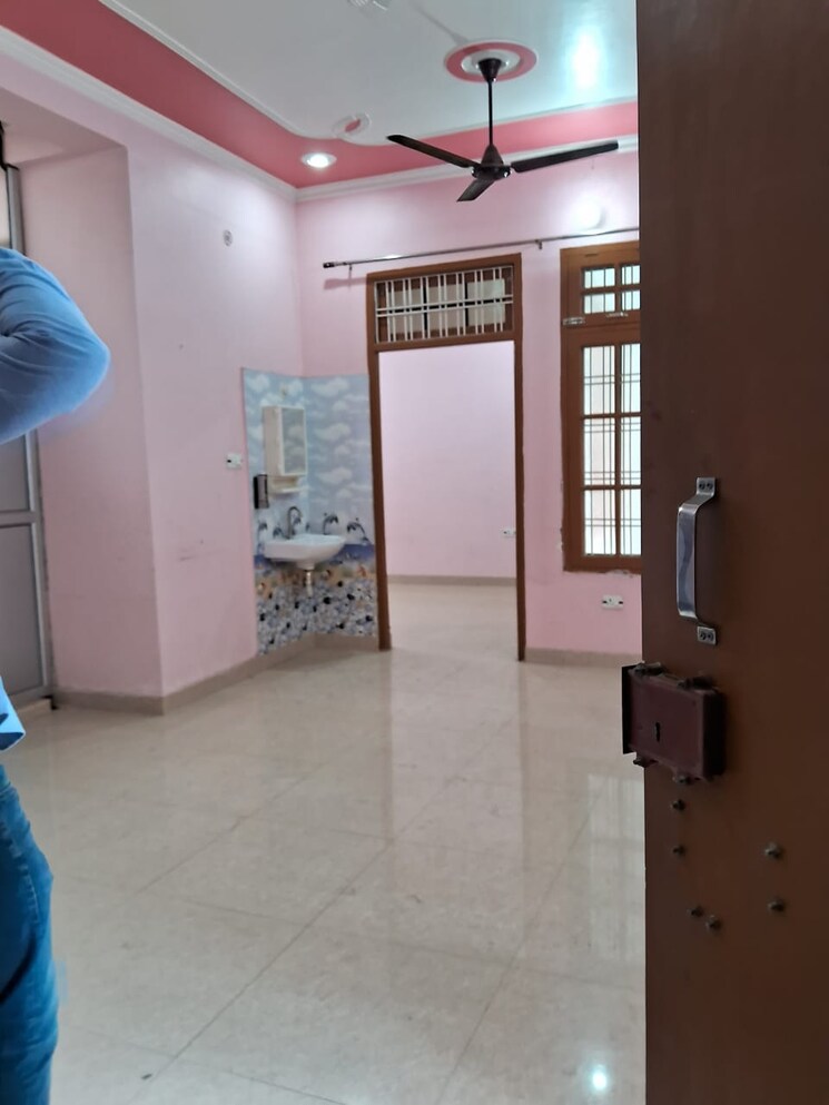 Room, gomti nagar Pg For Girls In Gomti Nagar 8583097