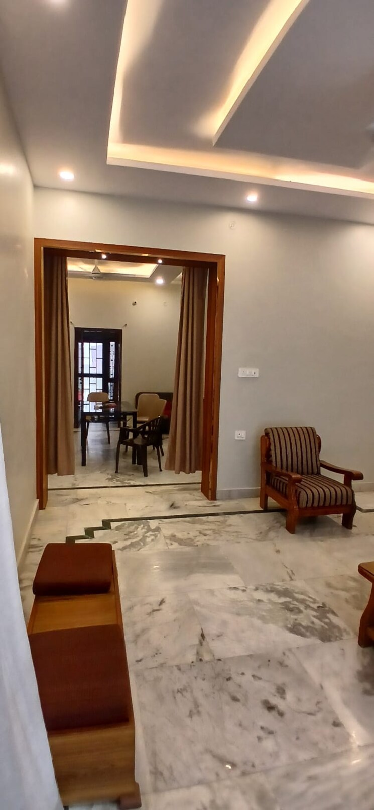 Living Room, gold-star-homes 3 Bedroom 1605 Sq.Ft. Apartment In Vrindavan Yojna Lucknow 8583100