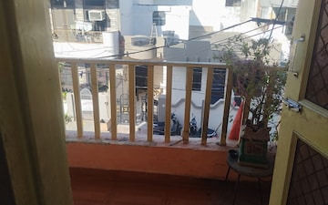 Office Space For Rent in Raja Park