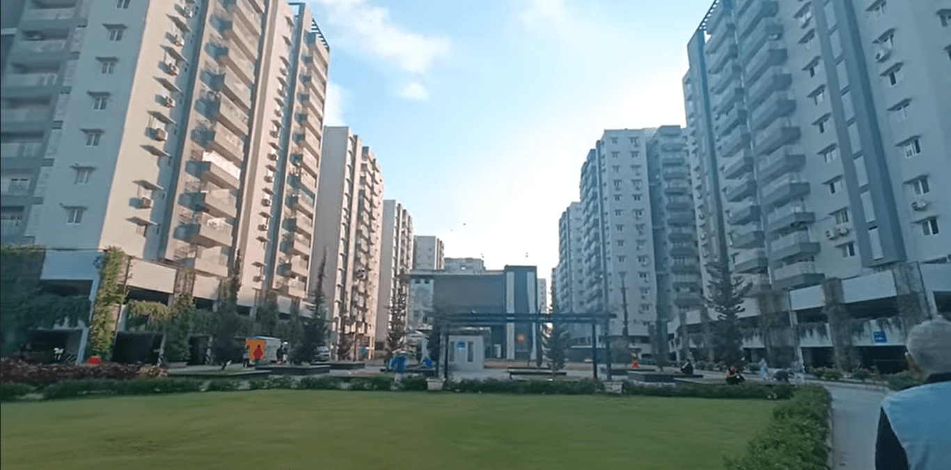 2 BHK + Pooja Room 1053 Sq.Ft. Apartment in Jains Carlton Creek