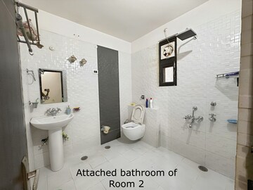 Bathroom in 3 BHK Apartment at Hazratganj – for Rent