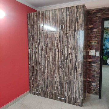 Bedroom in 3 BHK Apartment at Anamika Enclave, Sector 14 – for Rent