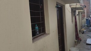 Room in 4 BHK Independent House at Borabanda – for Sale