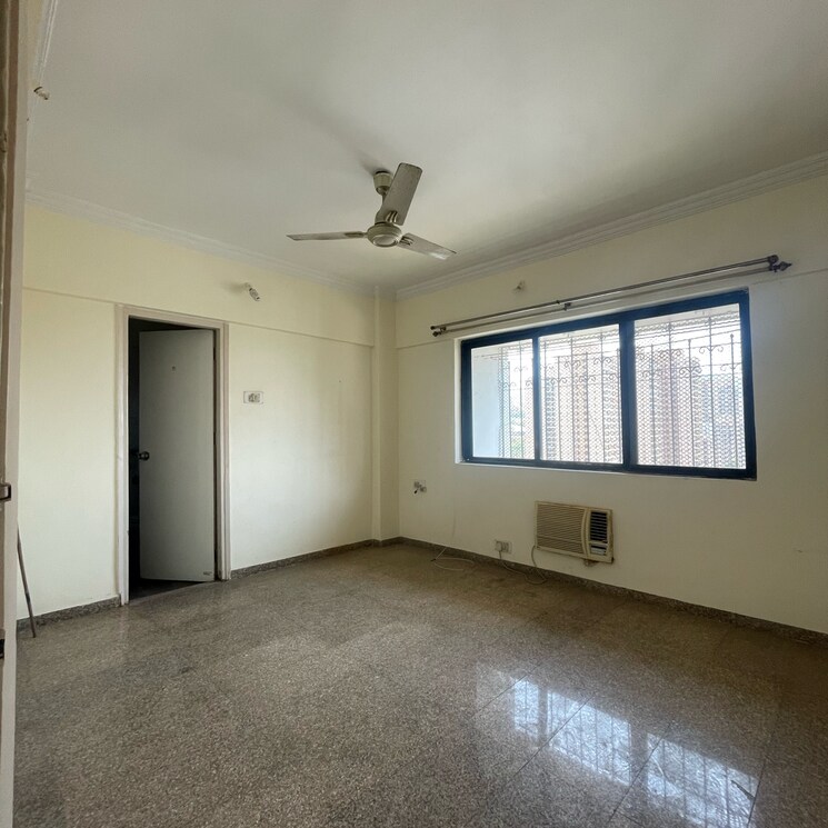Room, malad east 2 Bedroom 710 Sq.Ft. Apartment In Malad East Mumbai 8583140