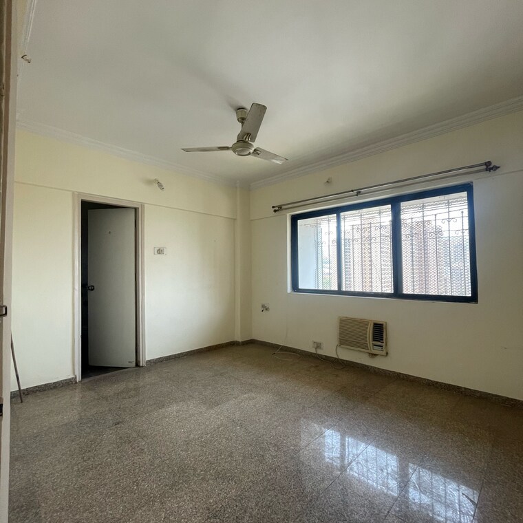 Room, malad east 2 Bedroom 710 Sq.Ft. Apartment In Malad East Mumbai 8583140