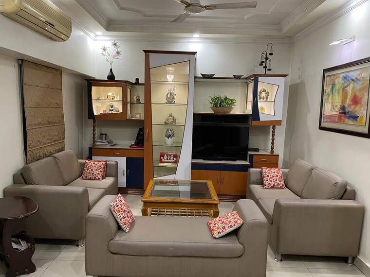 Living Room, kirti nagar 3 Bedroom 2000 Sq.Ft. Builder Floor In Kirti Nagar Delhi 8583168