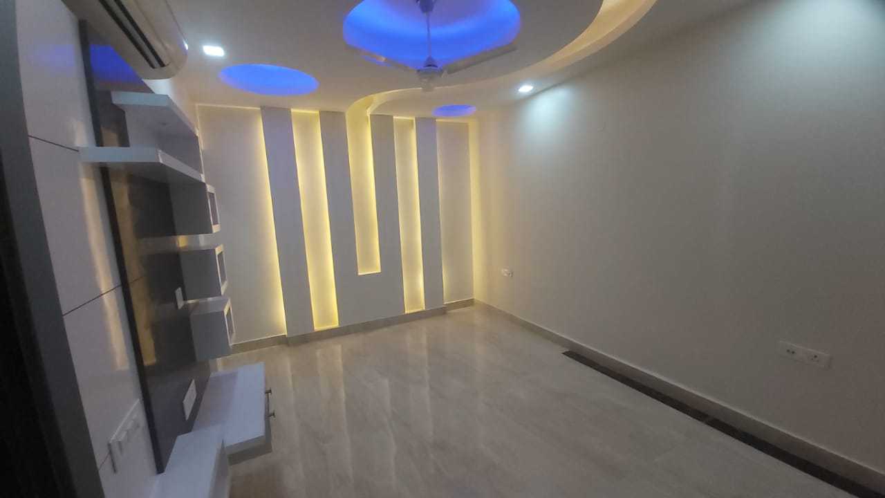 3 BHK Builder Floor For Sale in Kirti Nagar Hosing 