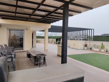 Parking in 2.5 BHK Apartment at Pyramid Heights, Sector 85 – for Rent