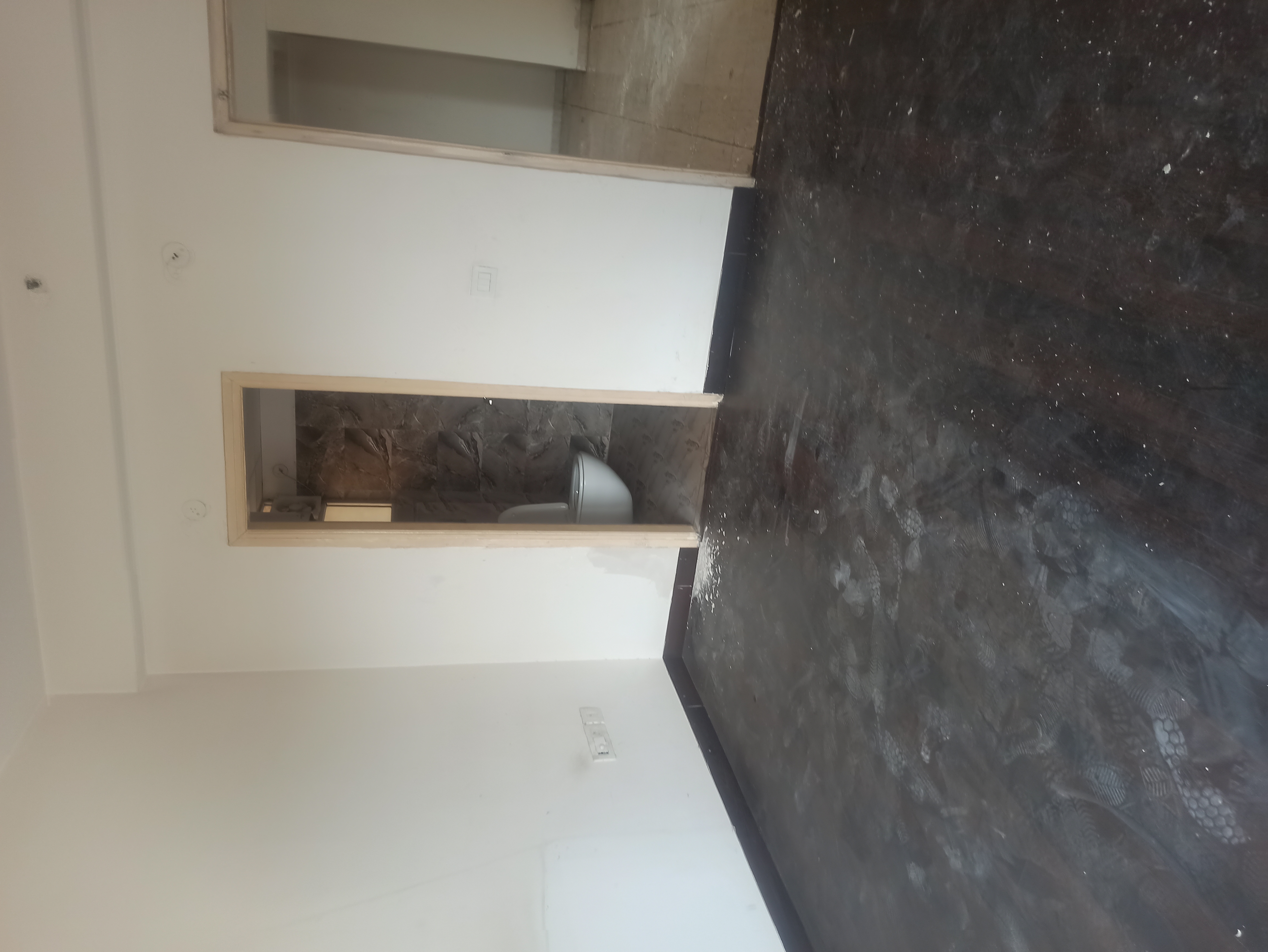 2.5 BHK + Pooja Room Apartment For Rent in Ajnara Ambrosia