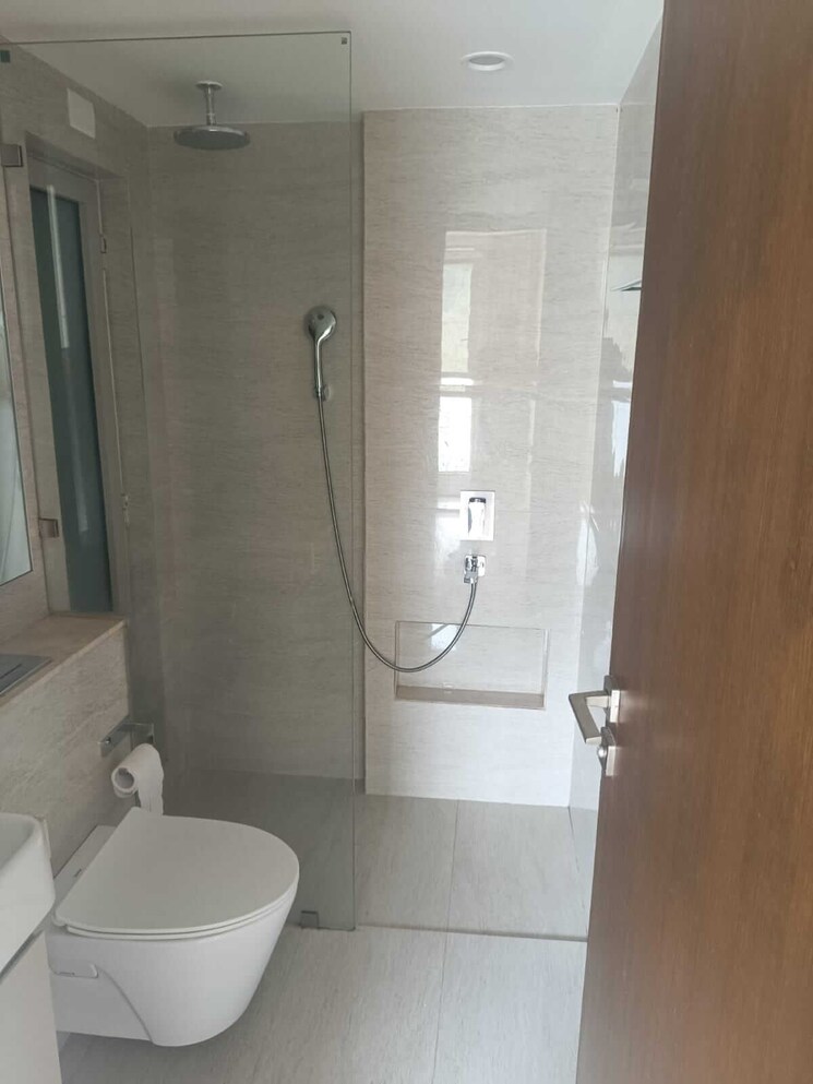 Bathroom, castle-rock 2 Bedroom 629 Sq.Ft. Apartment In Powai Mumbai 8583268
