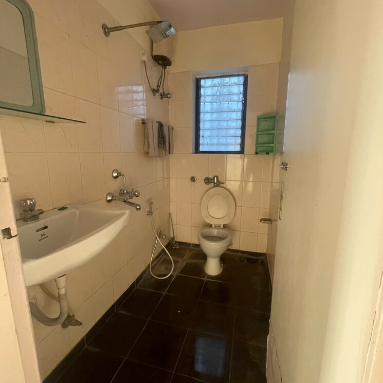 Attached Bathroom, malad east 2 Bedroom 640 Sq.Ft. Apartment In Malad East Mumbai 8583290
