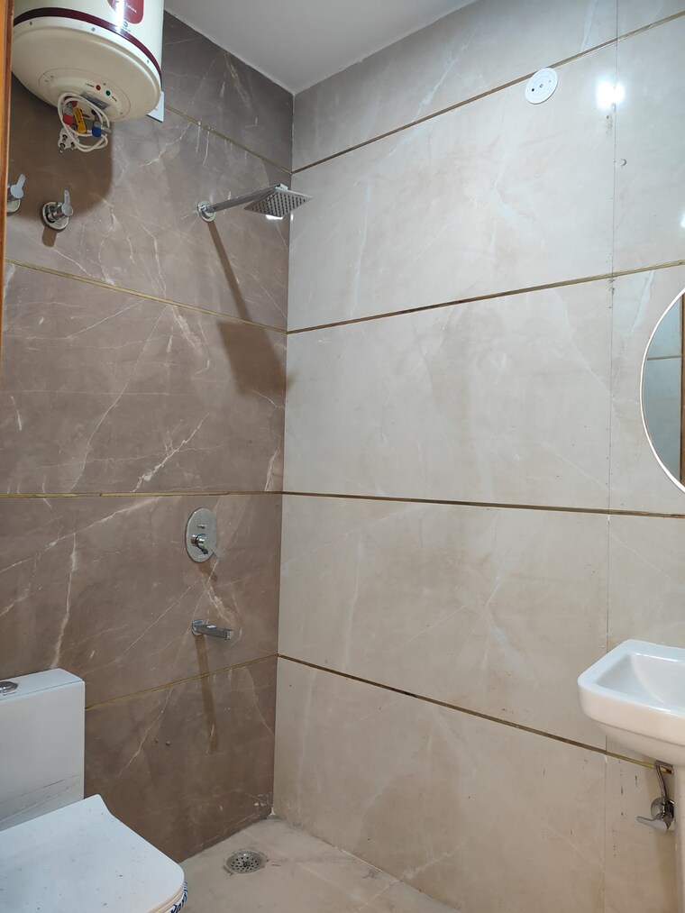 Bathroom, sahastradhara road 2 Bedroom 1300 Sq.Ft. Builder Floor In Sahastradhara Road Dehradun 8583296
