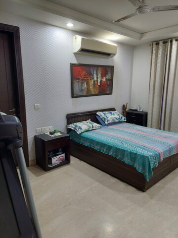 Bedroom in 3 BHK Builder Floor at Greater Kailash ii – for Rent