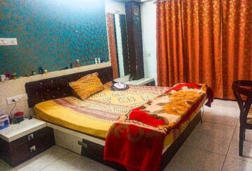 Bedroom in 2 BHK Apartment at Kumar Parisar, Kothrud – for Rent