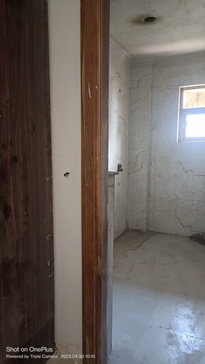 Bathroom in 4 BHK Builder Floor at Ashoka Enclave Faridabad, Sector 34 – for Sale