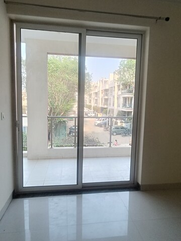 Room in 4 BHK Builder Floor at Ansal API Esencia, Sector 67 – for Rent