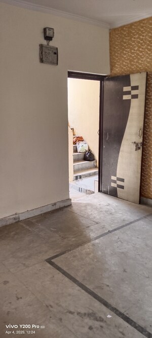 Building Lobby in 2.5 BHK Builder Floor at Rohini Sector 7 – for Sale