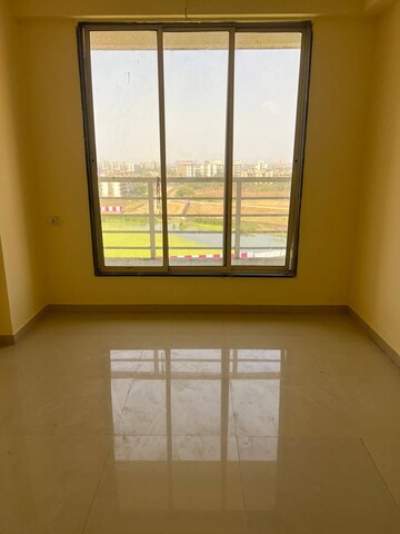 Room in 1 BHK Apartment at Bhamini Sankul, Naigaon East – for Rent