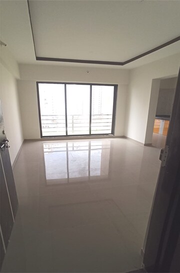 Room in 1 BHK Apartment at Platinum Casita Enclave, Naigaon East – for Sale