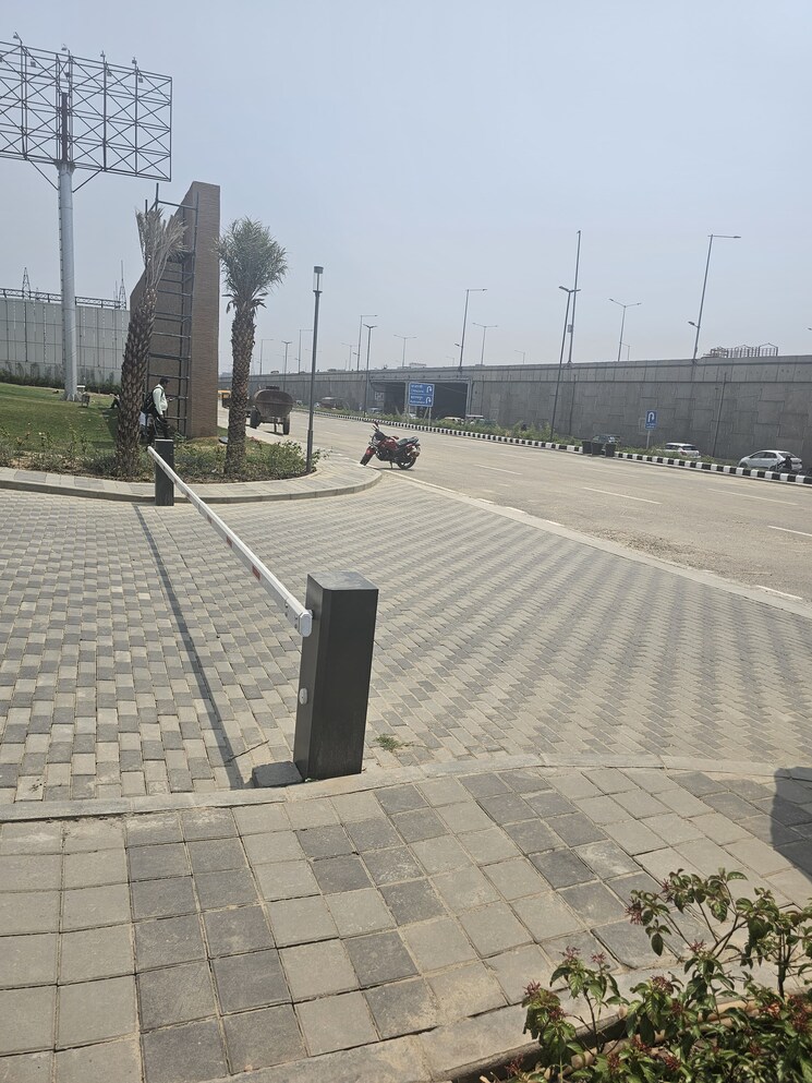 Swimming Pool, siddharth vihar 3 Bedroom 1955 Sq.Ft. Apartment In Siddharth Vihar Ghaziabad 8583539