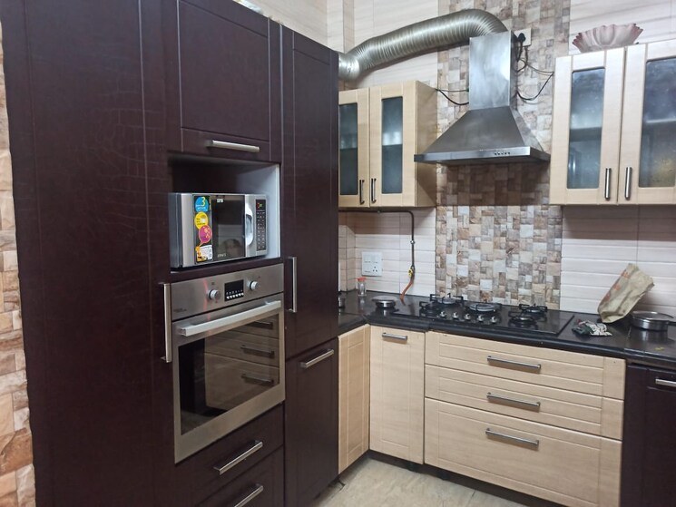 Kitchen, dlf-the-pinnacle 4 Bedroom 3950 Sq.Ft. Apartment In Dlf Phase V Gurgaon 8583573