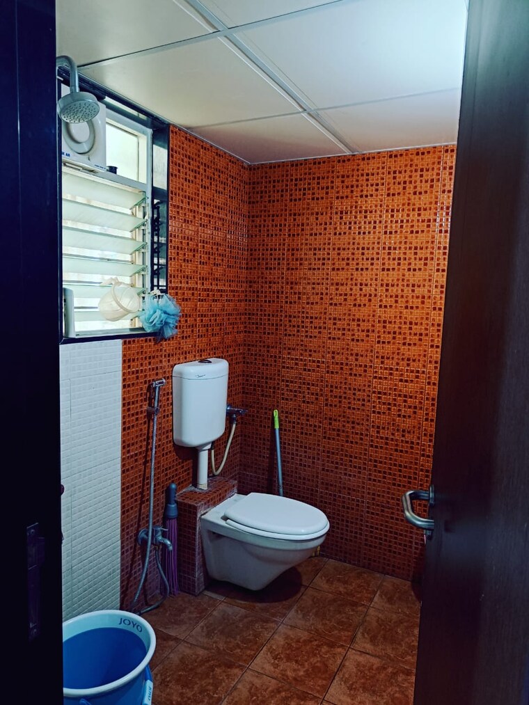 Bathroom, paranjape-gloria-grace 4 Bedroom 1887 Sq.Ft. Apartment In Bavdhan Pune 8583593