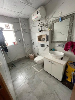 Kitchen in 3 BHK Apartment at Parsvnath Exotica, Sector 53 – for Sale