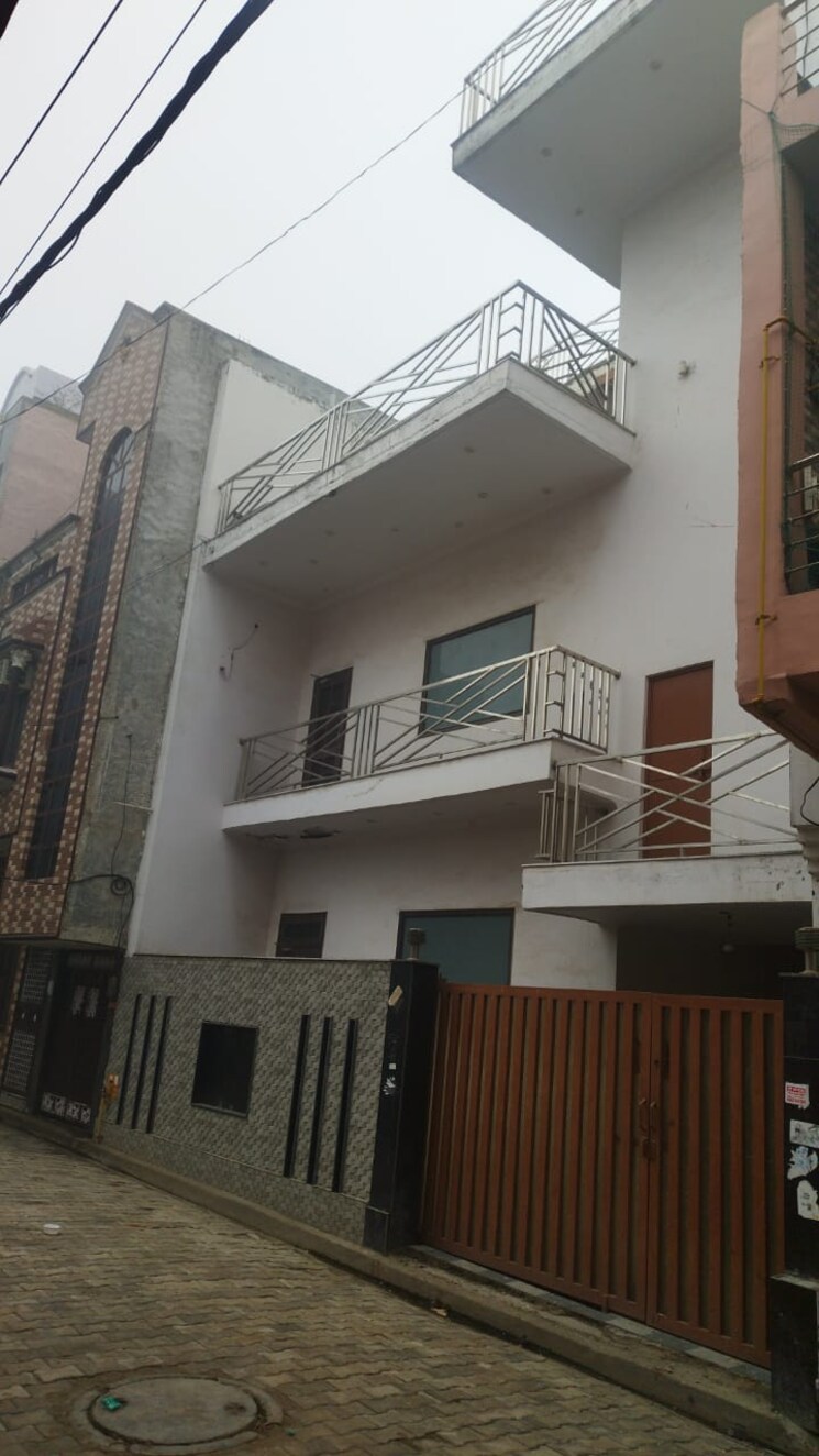 Exterior View, raj nagar extension 6+ Bedroom 120 Sq.Yd. Independent House In Raj Nagar Extension Ghaziabad 8583608