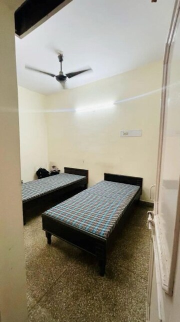  Pg For Rent in Sector 35