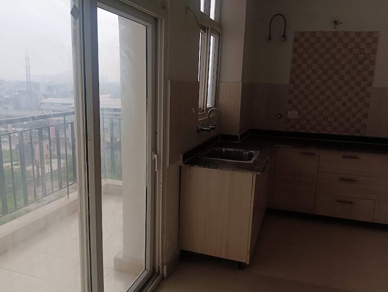 Room, amrapali-princely-estate 4 Bedroom 5215 Sq.Ft. Penthouse In Sector 76 Noida 8583604