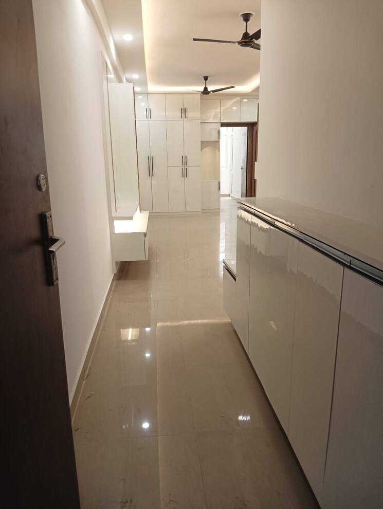Kitchen, suncity-avenue-76 2 Bedroom 682 Sq.Ft. Apartment In Sector 76 Gurgaon 8583694
