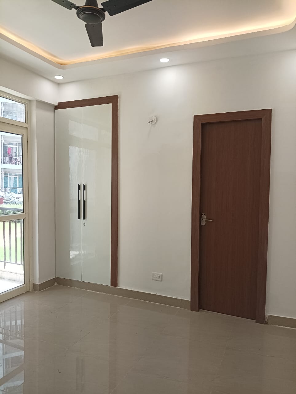 2 BHK Apartment For Sale in Suncity Avenue 76