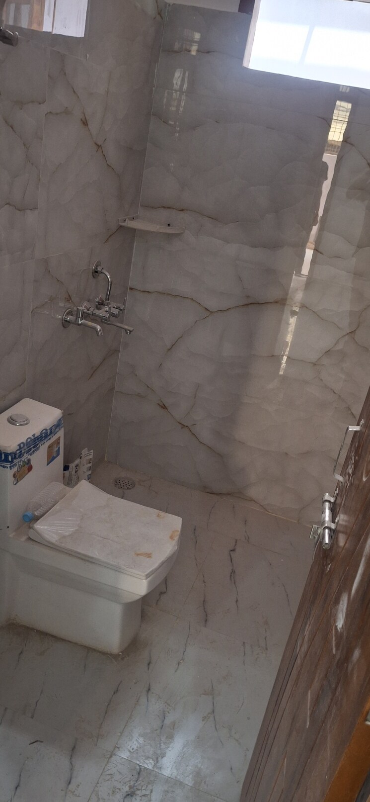Bathroom, shree-balaji-towers 2.5 Bedroom 1500 Sq.Ft. Independent House In Faizabad Road Lucknow 8583711