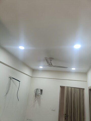 Room in 1 BHK Apartment at Pivotal Paradise, Sector 62 – for Rent