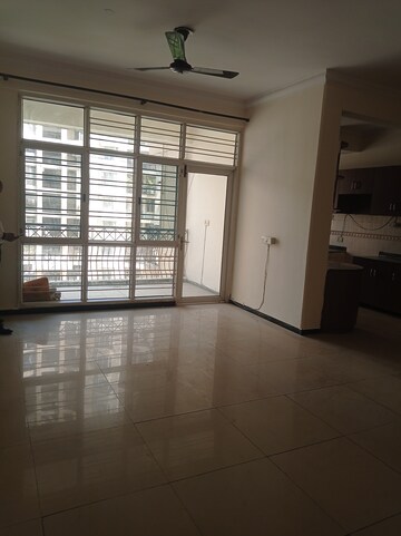 Room in 2 BHK Apartment at Vaibhav Khand – for Rent