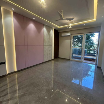 Room in 4 BHK Builder Floor at The Images Floors, Sector 51 – for Sale