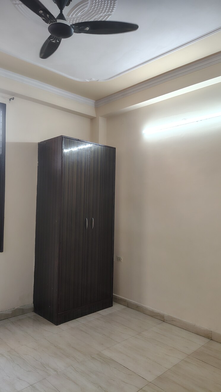 undefined, vasundhara sector 1 3 Bedroom 78 Sq.Mt. Builder Floor In Vasundhara Sector 1 Ghaziabad 8583874