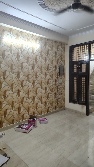 Parking in 3 BHK Builder Floor at Vasundhara Sector 1 – for Sale