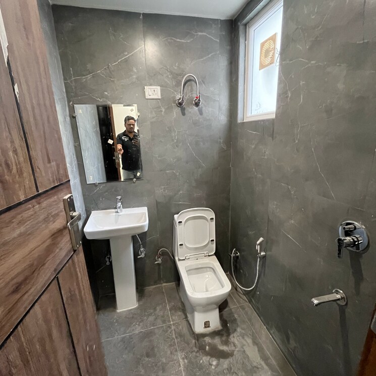 Bathroom, chattarpur 1 Bedroom 550 Sq.Ft. Builder Floor In Chattarpur Delhi 8583863