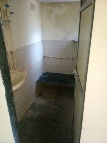 Bathroom in 1 RK Apartment at Goregaon West View CHS, Goregaon West – for Rent