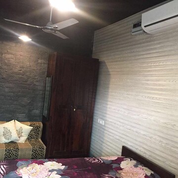 1 RK Builder Floor For Rent in Masjid Moth DDA Flats RWA, Greater Kailash I
