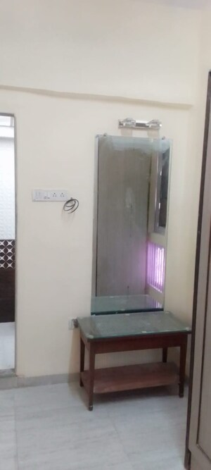 Room in 1 BHK Apartment at Andheri East – for Sale
