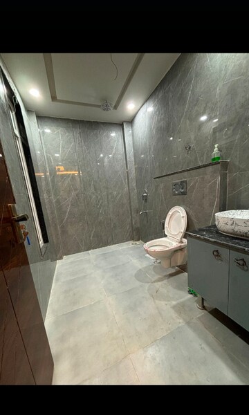 Bathroom in 3 BHK Builder Floor at Spazedge, Sector 47 – for Rent