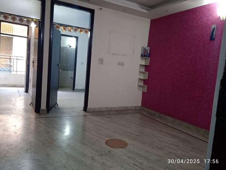 Room, nawada 3 Bedroom 1000 Sq.Ft. Builder Floor In Nawada Delhi 8584015