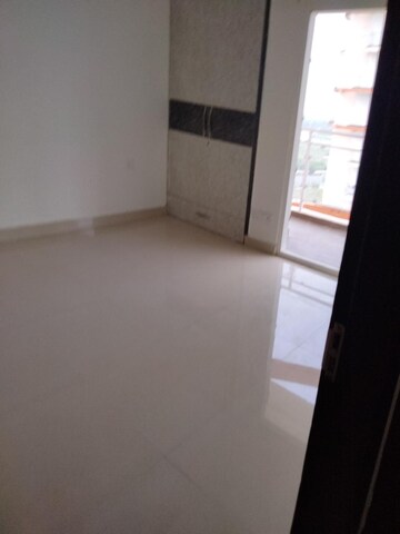 Room in 2 BHK Apartment at 3C Lotus Zing, Sector 168 – for Rent