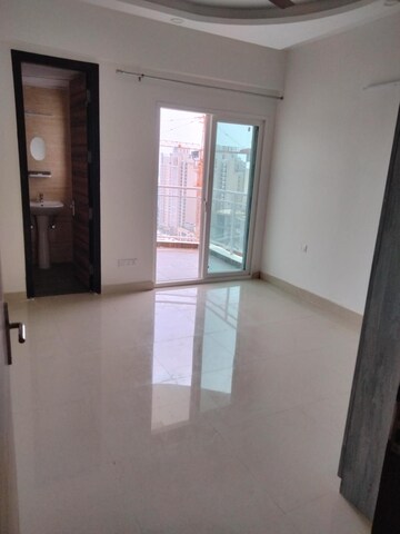 Room in 2 BHK Apartment at 3C Lotus Zing, Sector 168 – for Rent